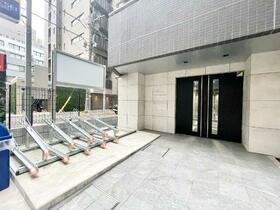 17/17 エントランス