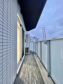 14/17 バルコニー