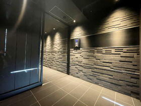 17/17 エントランス