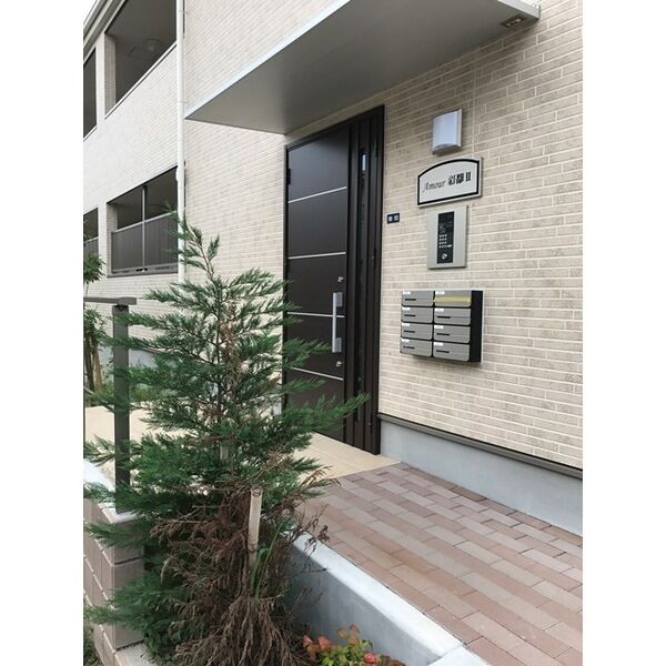 14/14 エントランス