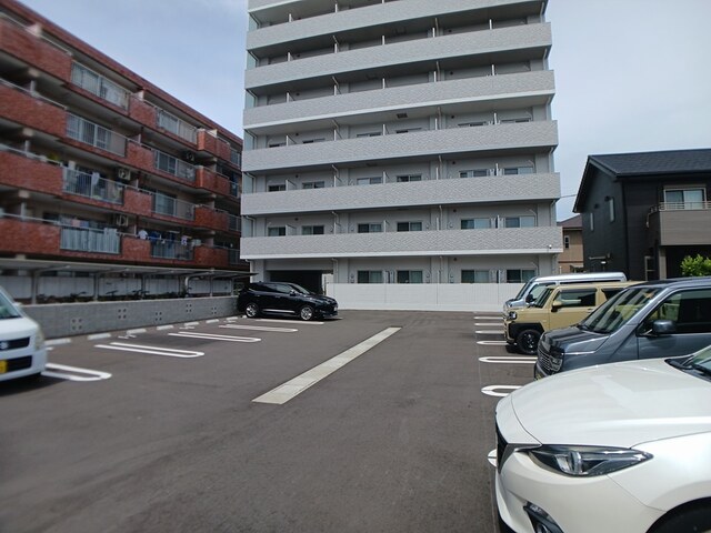 14/20 駐車場