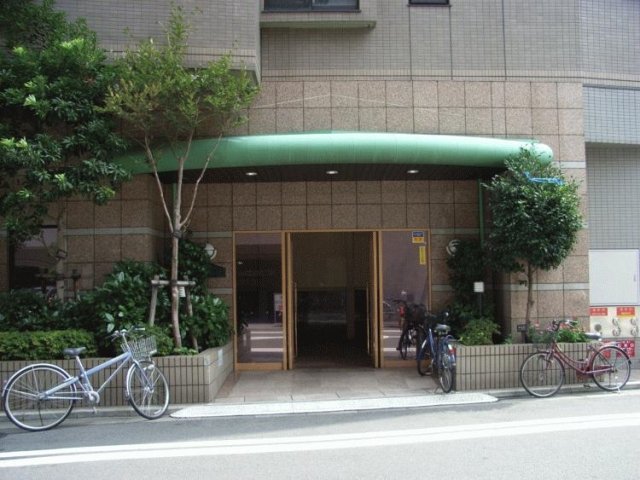 14/15 エントランス