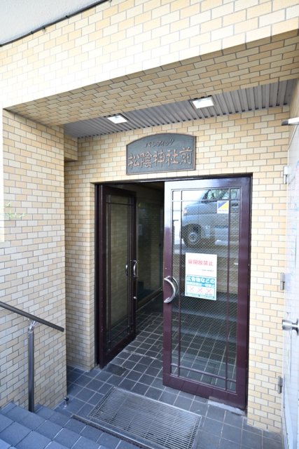 19/20 エントランス