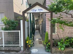 16/16 エントランス