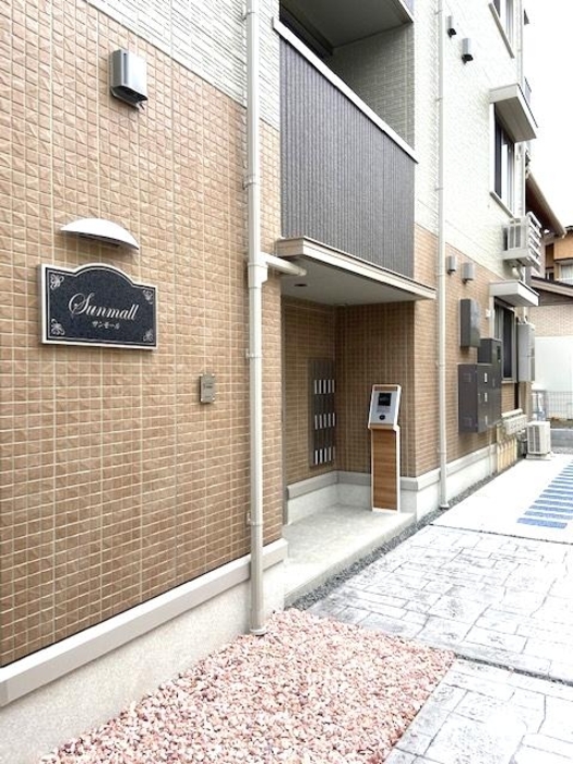 2/6 エントランス