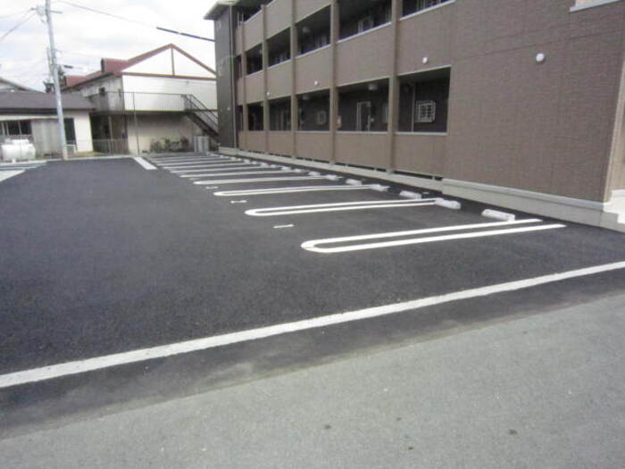 17/19 駐車場
