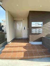 16/16 エントランス