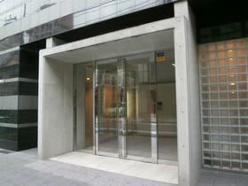 16/16 エントランス