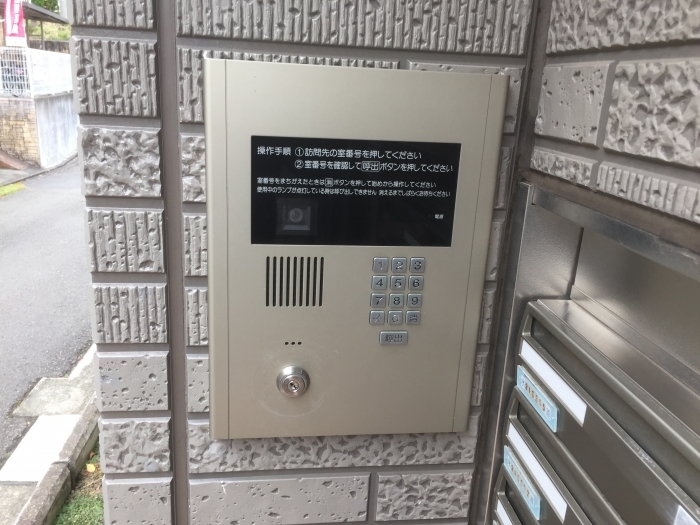 19/20 エントランス