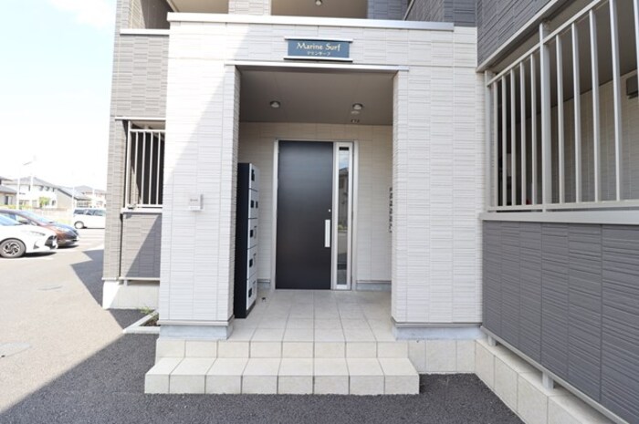 16/22 エントランス