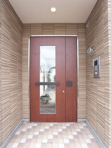 17/26 エントランス