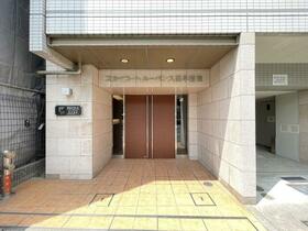 16/16 エントランス