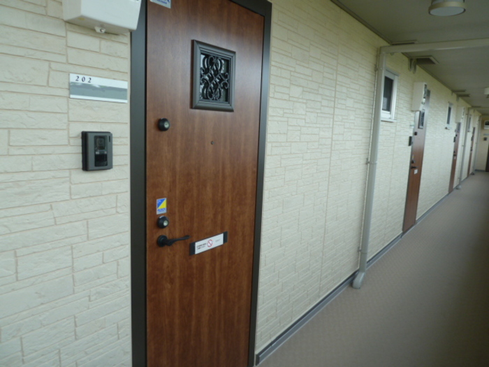 19/23 エントランス