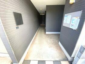 2/3 エントランス