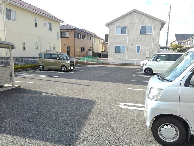 14/20 駐車場