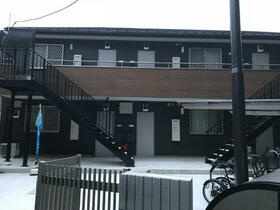 13/13 エントランス