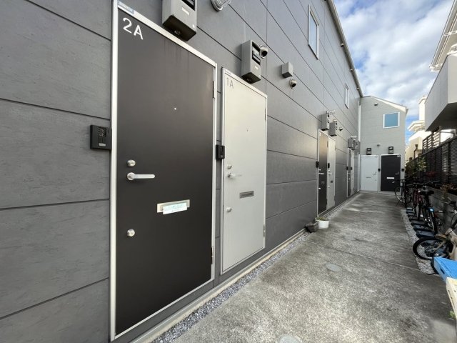 19/30 エントランス