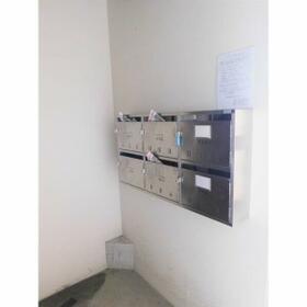 13/13 エントランス