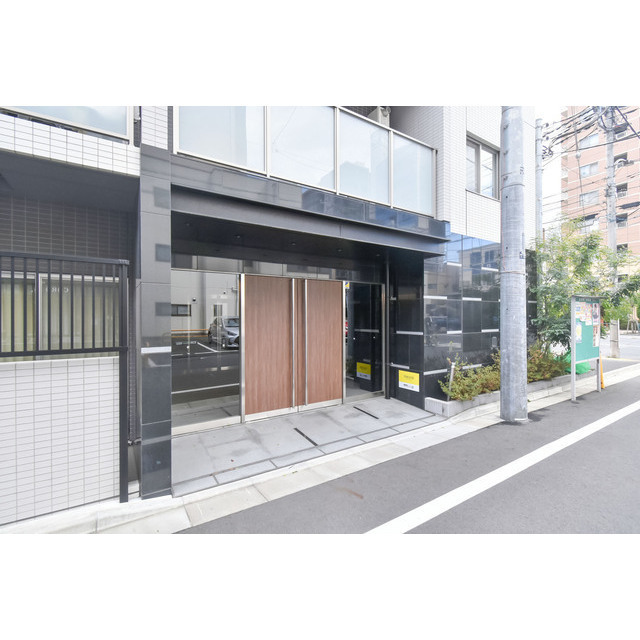 2/2 エントランス