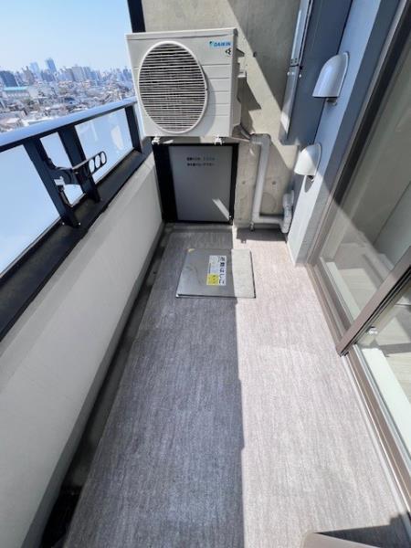 21/30 バルコニー