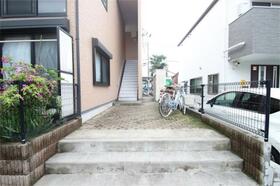 16/16 エントランス