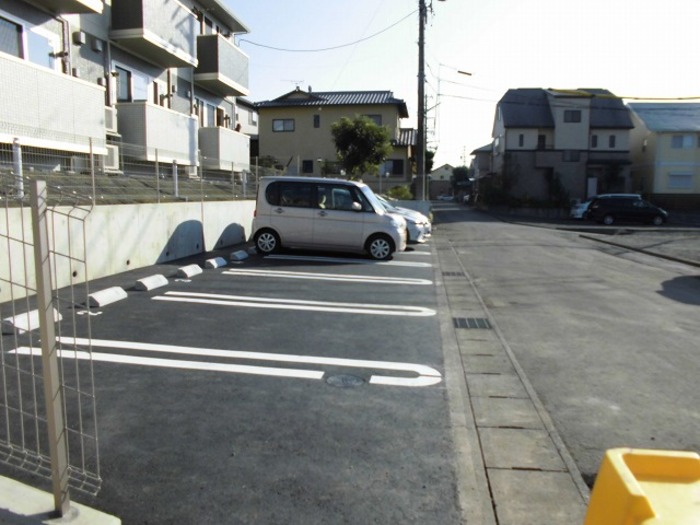 18/24 駐車場