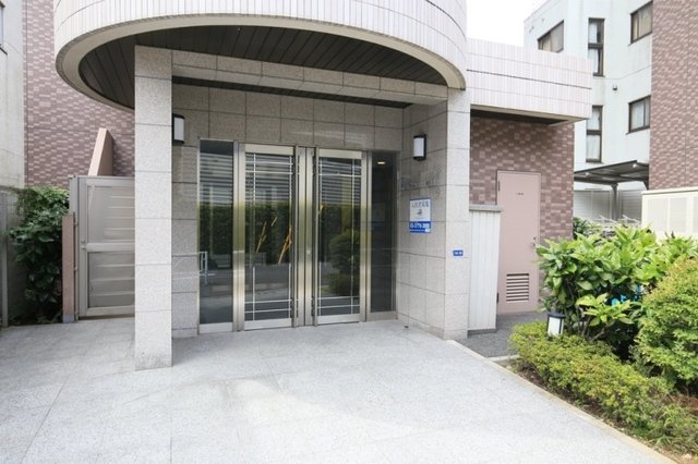 20/22 エントランス