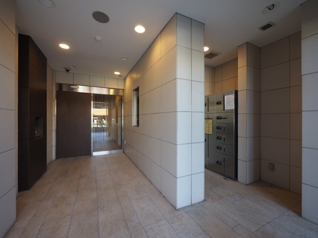 17/18 エントランス