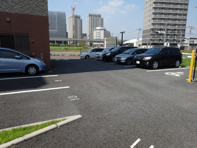 22/30 駐車場