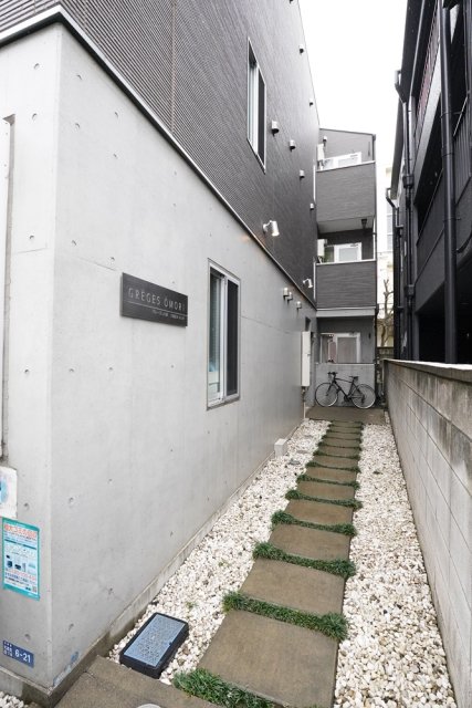 17/25 エントランス