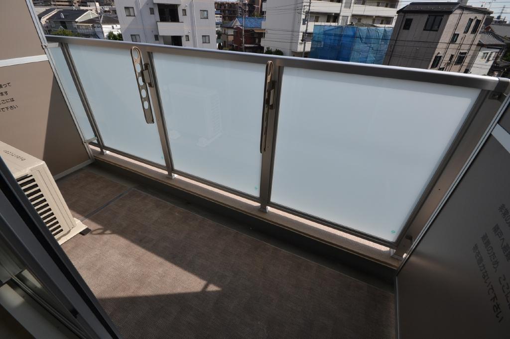 13/30 バルコニー