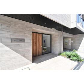 15/16 エントランス