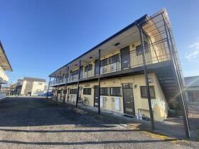 19/27 エントランス