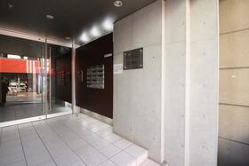 14/14 エントランス