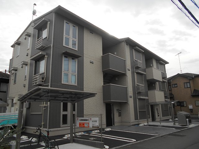 17/25 エントランス