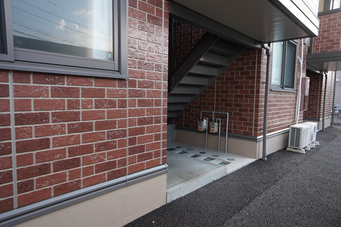 18/21 エントランス