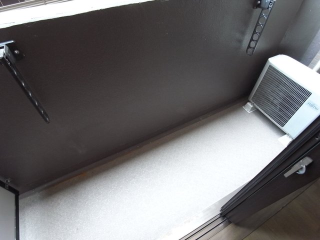 19/24 バルコニー