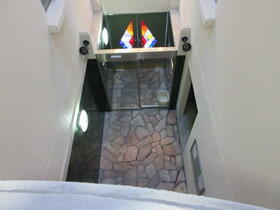 14/15 エントランス