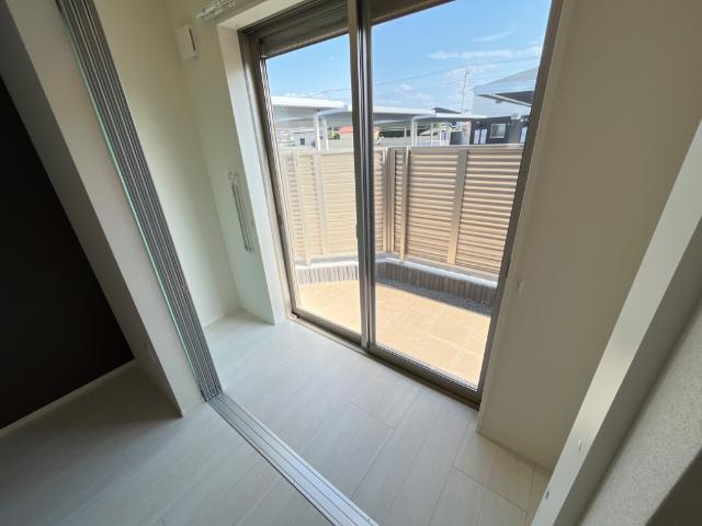 18/23 バルコニー