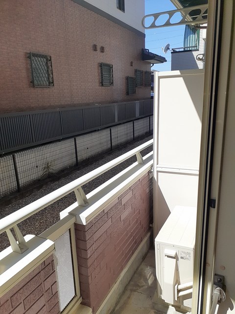 13/22 バルコニー