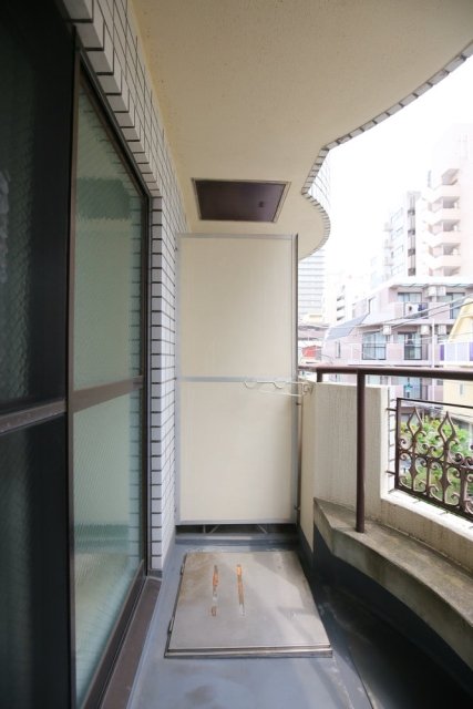 21/30 バルコニー