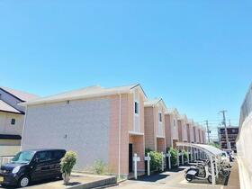 17/17 エントランス