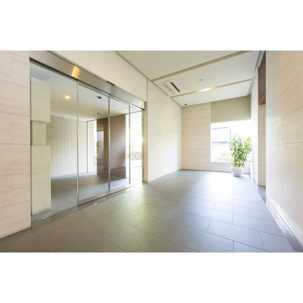 16/18 エントランス