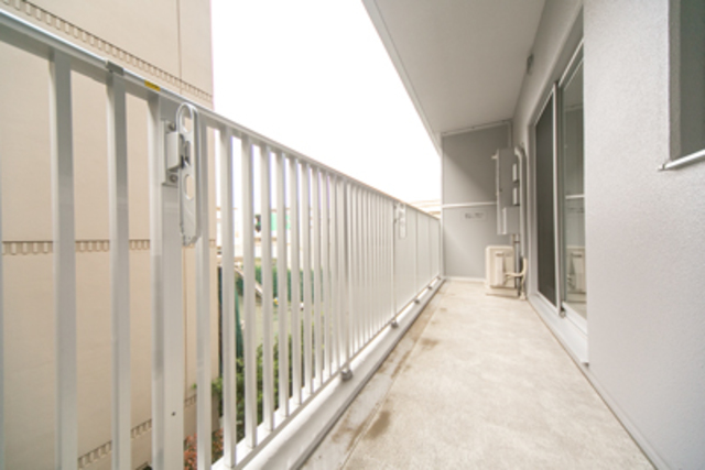 13/23 バルコニー