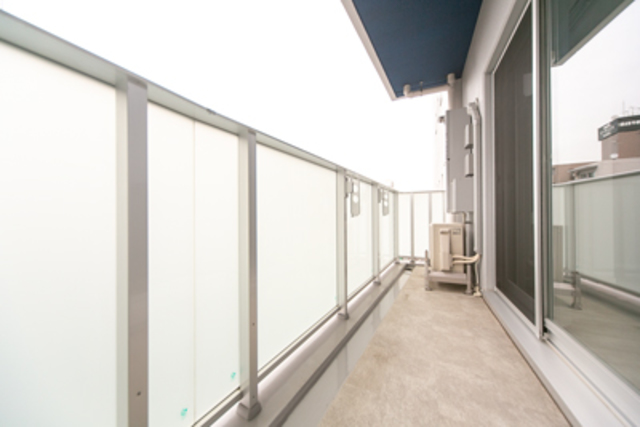 14/23 バルコニー