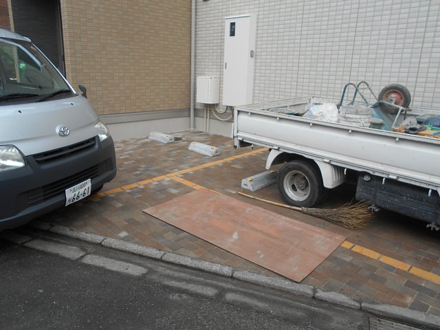 23/30 駐車場
