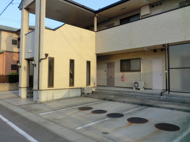 15/30 駐車場