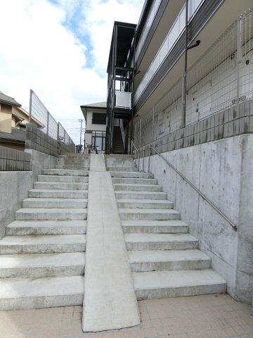 21/30 エントランス