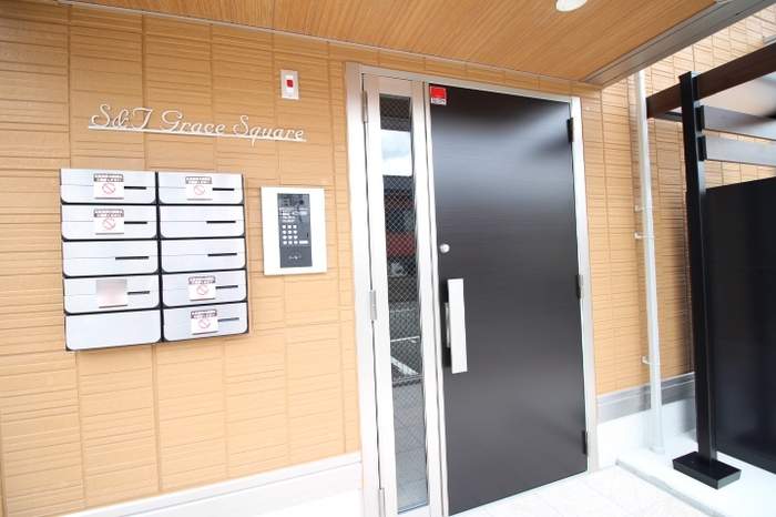 19/22 エントランス