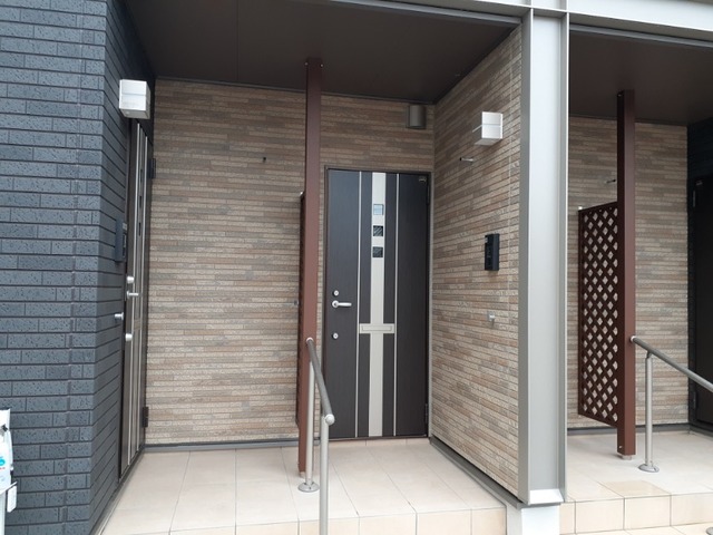 14/19 エントランス